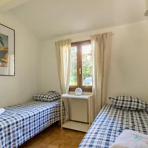 Nice Apt For 4 With Terrace And Pool Appartement Bandol